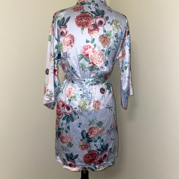 4 piece light blue floral satin set top/shorts/dress/robe - Picture 3 of 9